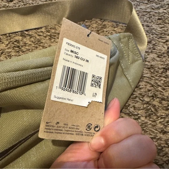 Nike Heritage Olive Green Crossbody Fanny Pack Bag - Picture 4 of 6